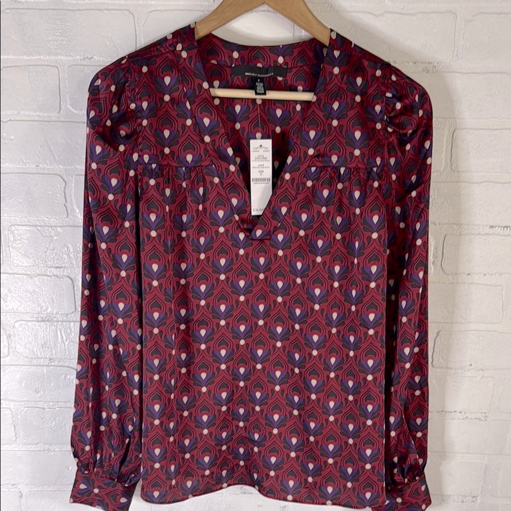 WHBM V-Neck Long Sleeve Printed Blouse - Burgundy Multi Small - Picture 6 of 15
